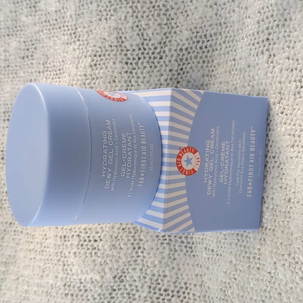 First Aid Beauty Dewy Gel Cream  with Hyaluronic Acid+Ceramides, 52ml/1.9fl oz - Picture 14 of 14